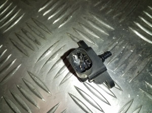 Mercedes Benz Sprinter /906/ (2006–2018) Air pressure sensor A0051535028 - 3