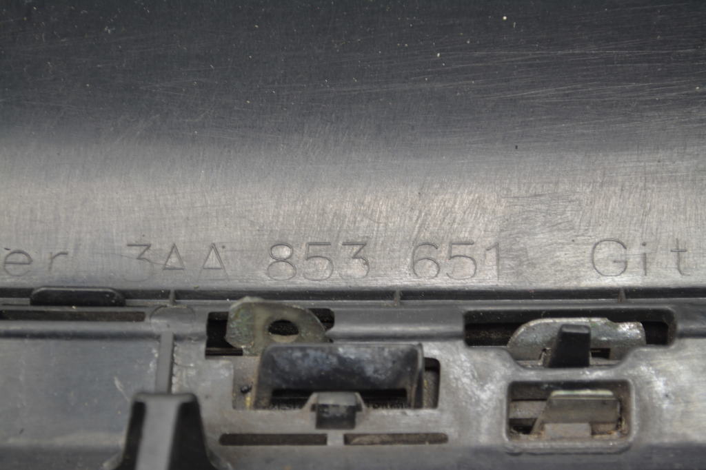 VOLKSWAGEN Passat B7 (2010-2015) Решетка радиатора переднего бампера 3AA853651 25291290