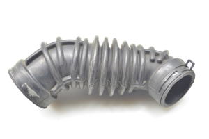 AUDI A4 B7 (2004–2008) Air intake hose 8E0133356D - 2