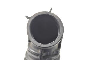 AUDI A4 B7 (2004–2008) Air intake hose 8E0133356D - 3