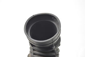 AUDI A4 B7 (2004–2008) Air intake hose 8E0133356D - 5