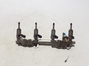   Tuyau de carburant haute pression  - 175226637R 