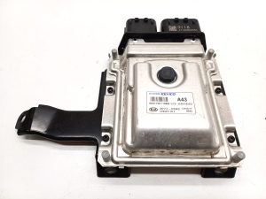 Engine control unit - 39117-03343