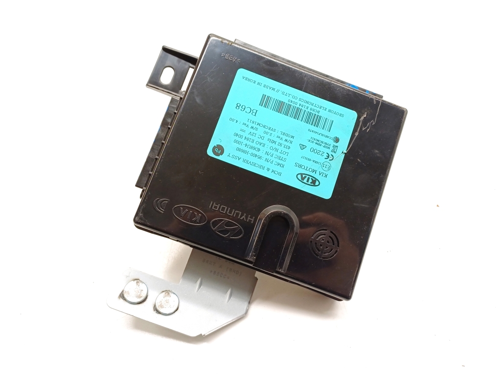 Kia Stonic I (2017–2026) Komforta bloks 95400-H8680 Kia Stonic I (2017–2026) Komforta bloks 95400-H8680
