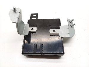 Kia Stonic I (2017–2026) Komforta bloks 95400-H8680 - 3