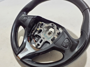  Steering wheel 