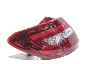  Rear corner lamp 