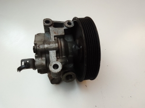 Mercedes Benz C-Class 203 (2000–2007) Servopumpe A0044661301 - 2