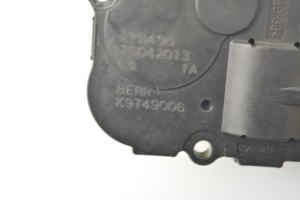 Mercedes Benz E-Class W212 (2009–2015) Salongi soojenduse klapi mootor K9749006 - 4
