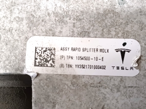 Tesla Model X X (2015–2026) Ignition distributor 1054500-10-E - 2