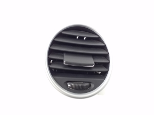   Interior panel ventilation grilles 