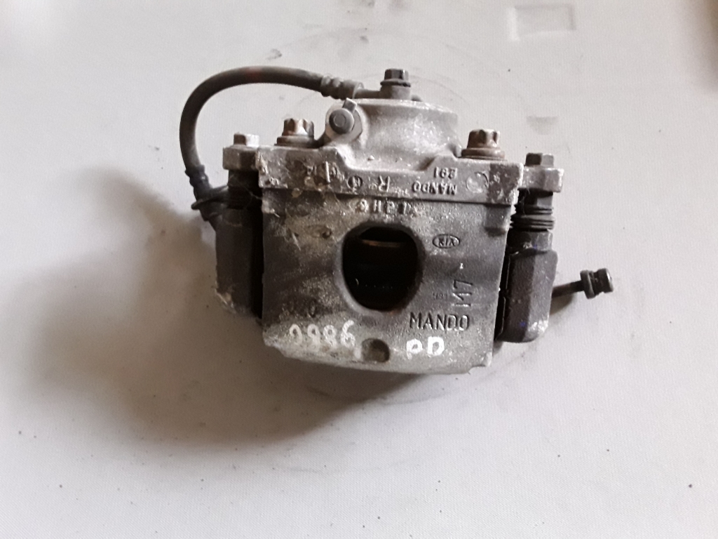 Étrier de frein avant droit