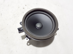  Rear side door speaker 