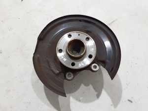   Rear hub 