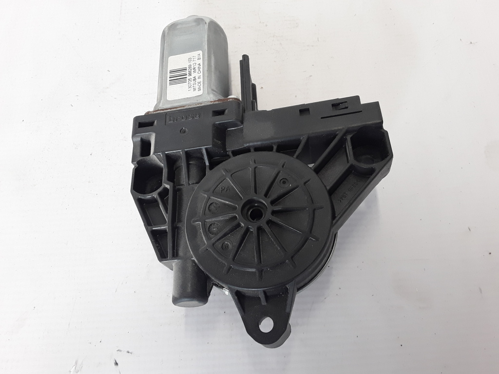 VOLVO V60 1 generation (2010-2020) Front Right Door Window Control Motor 31253062 21080432