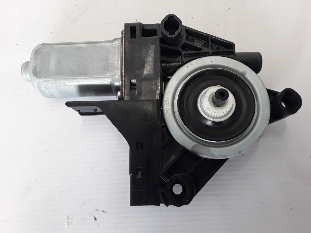 VOLVO V60 1 generation (2010-2020) Motor de control geam ușă dreapta față 31253062 21080432