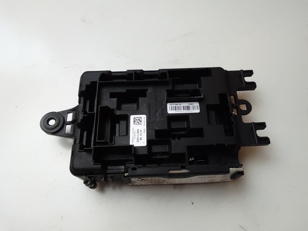 BMW 3 Series F30/F31 (2011-2020) Saugiklių valdymo blokas 9261110 23854479