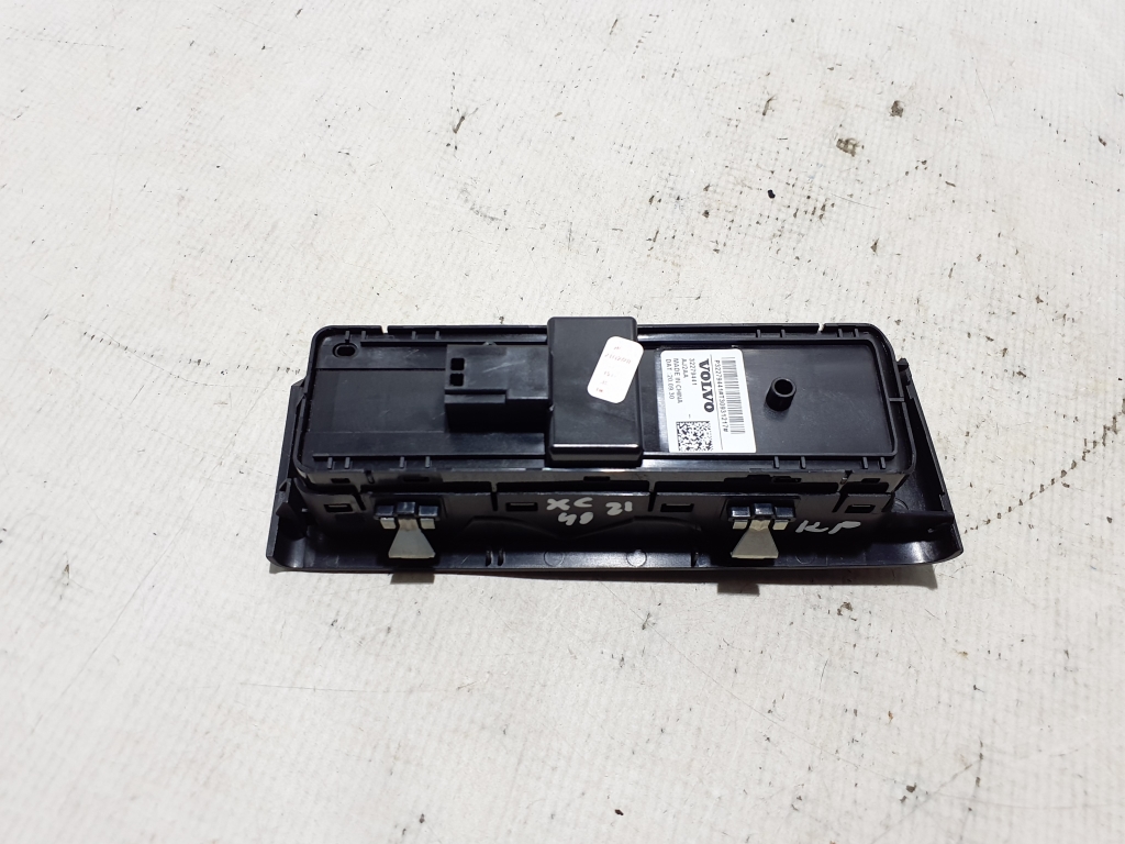 VOLVO XC40 1 generation (2017-2024) Front Left Door Window Switch 32279441 23842079