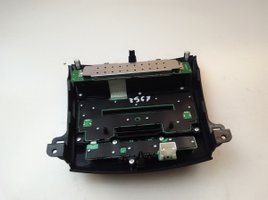 Citroen C-Crosser (2007–2013) Vēl viena magnetofona detaļa 8002A538XA - 2