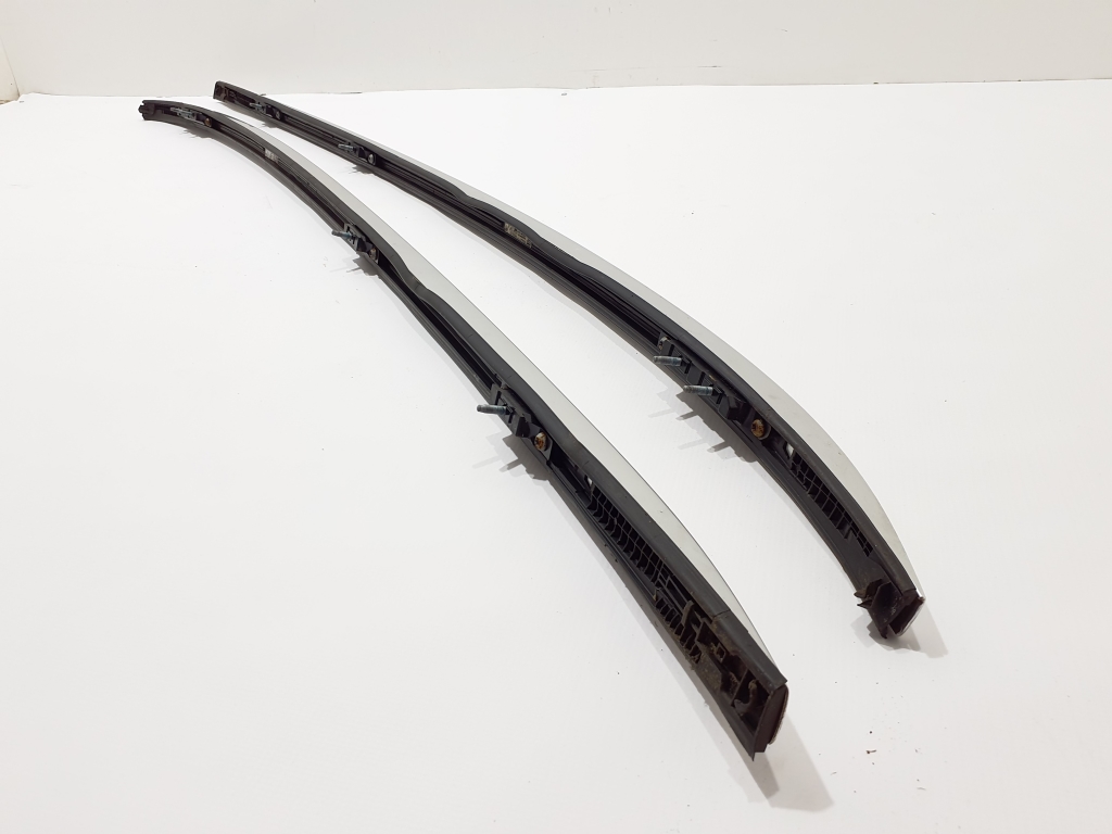 MERCEDES-BENZ GLA-Class H247 (2019-2024) Roof Rails Kit 25380543