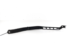  Windshield wiper blade 