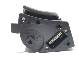 Mercedes Benz C-Class 203 (2000–2007) Lenkradschalter A2038216651 - 3