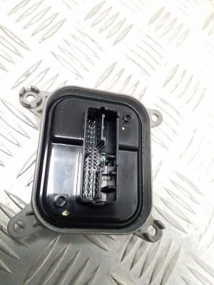 Tesla Model 3 3 (2016–2024) Light control module P153292502C - 3