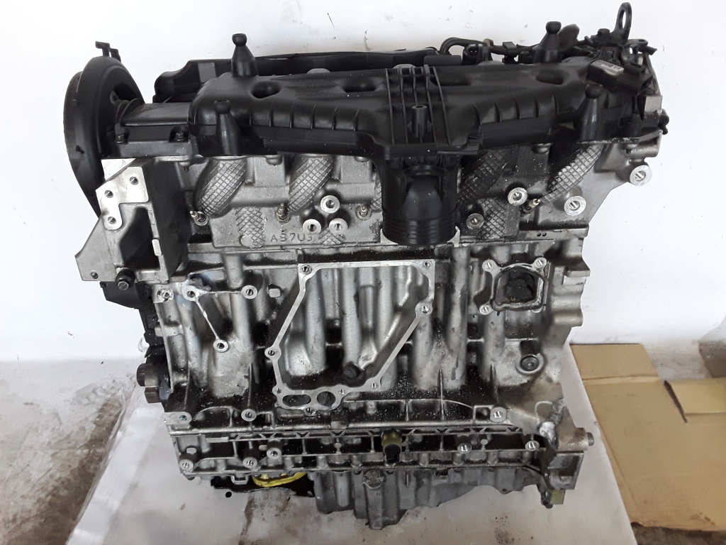 VOLVO S60 2 generation (2010-2020) Motor gol D5204T7 21080428