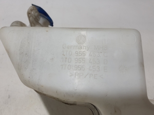 Volkswagen Caddy III (2004–2015) Front washer fluid reservoir 1T0955453C - 4