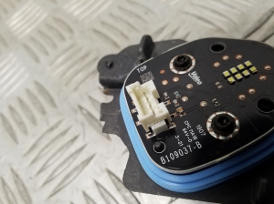 Tesla Model 3 3 (2016–2024) Light control module B109037B - 2