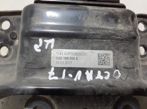 Skoda Octavia III (2013–2019) Käigukasti padi 5Q0199555S - 2