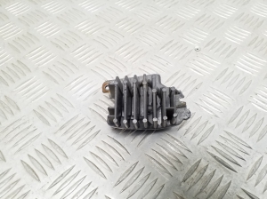 Tesla Model 3 3 (2016–2024) Light control module B109037B - 4
