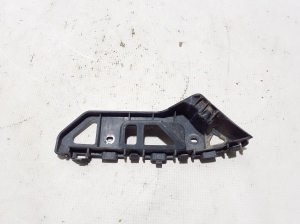  Front bumper bracket 