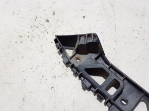  Front bumper bracket 