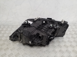 BMW 5 SERIES G30 (2016–2026) Esituli 8499112 - 5