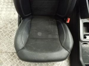 Mercedes Benz ML-Class 166 (2011–2015) Salons un tā detaļas - 20