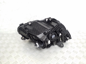 Mercedes Benz C-Class 205 (2014–2021) Scheinwerfer vorne A2059066306 - 3