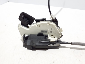 Skoda Octavia III (2013–2019) Rear side door lock 5E0839016A - 4