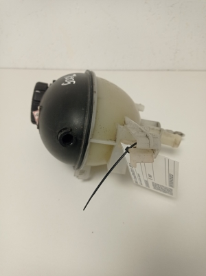 Mercedes Benz C-Class 204 (2007–2014) Ausgleichsbehälter A2045000549 - 2