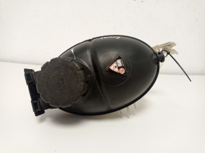 Mercedes Benz C-Class 204 (2007–2014) Ausgleichsbehälter A2045000549 - 3