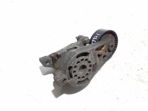  Strap tensioner 