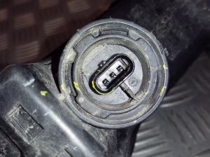 Tesla Model 3 3 (2016–2024) Front-Nebelscheinwerfer 107739500D - 2