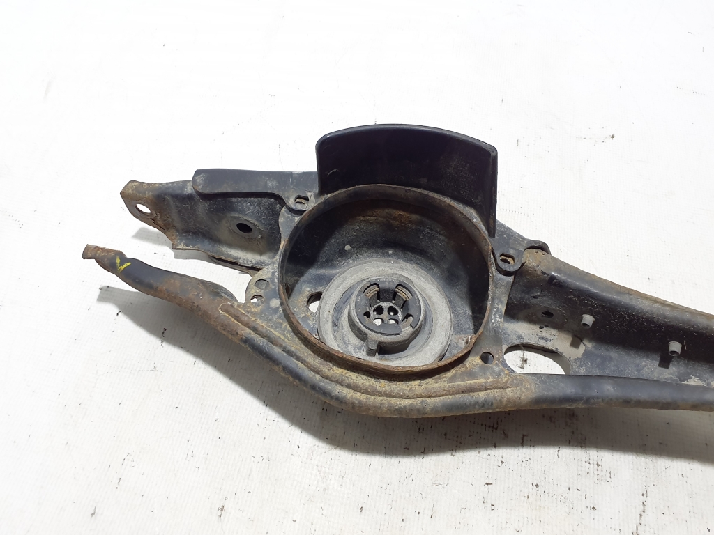 SKODA Octavia 3 generation (2013-2020) Rear Right Arm 5Q0505311D 23887977