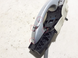 Skoda Octavia III (2013–2019) Front door external opening handle and its details - 2