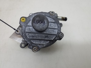  Vacuum pump 