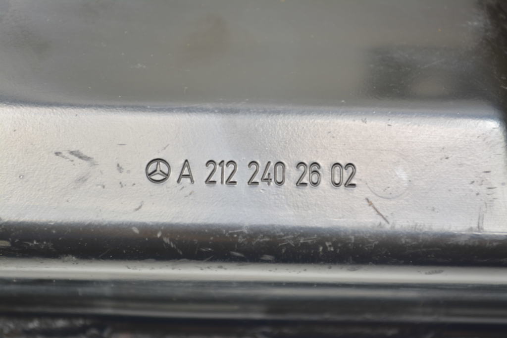 MERCEDES-BENZ E-Class W212/S212/C207/A207 (2009-2016) Greičių (pavarų) dėžės kronšteinas A2122402602 25290547