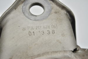 Mercedes Benz E-Class W212 (2009–2015) Eesmine alusraam PA212628061 - 4