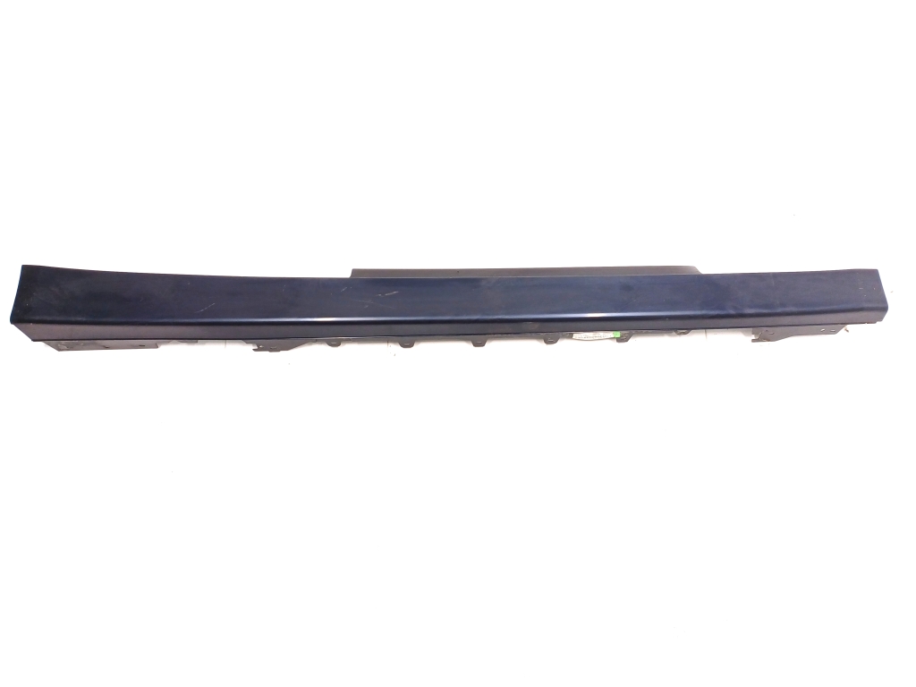 BMW 4 Series F32/F33/F36 (2013-2020) Right Side Plastic Sideskirt Cover 51777285786 24293042