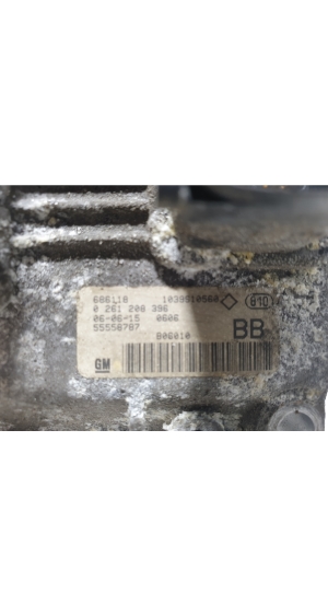 Opel Astra H (2004–2010) Engine control unit 1039S10560  0261208396  55558787 - 2