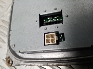 AUDI A4 B8 (2007–2016) Xenon headlight control unit 8K0907472A - 4